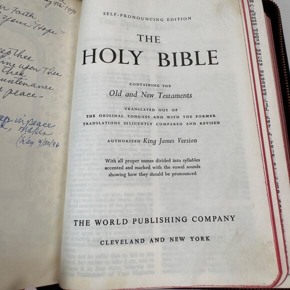 Vintage 1960s Holy Bible Concordance KJV Cross Zip-Around Leather Binding - Picture 8 of 13